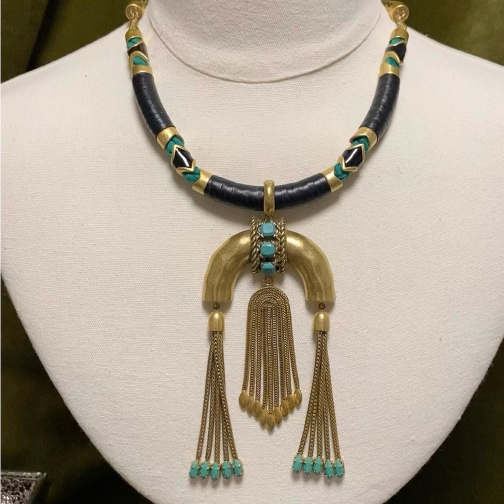 Stella & Dot statement necklace - Picture 2 of 8